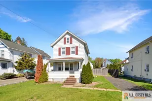 37 Railroad Ave, Helmetta, NJ 08828 - Photo 4