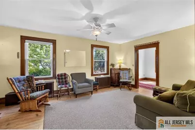 113 E Prospect Avenue, Woodbridge Township, NJ 07095 - Photo 6