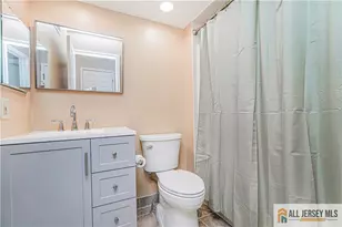 2809 Ridgefield Ct, Helmetta, NJ 08828 - Photo 6