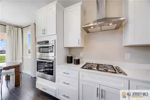 1 Galerie Ct, Monroe Township, NJ 08831 - Photo 12