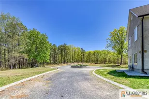 381 Monmouth Rd, Freehold Township, NJ 07728 - Photo 10