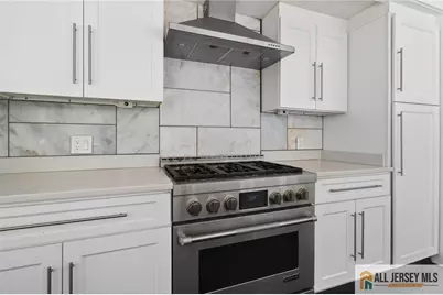 381 Monmouth Road, Freehold Township, NJ 07728 - Photo 18