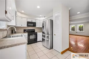 4 Hopkinson Ct, East Brunswick Township, NJ 08816 - Photo 14