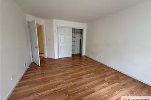 404 Carhart Ct, East Brunswick Township, NJ 08816 - Photo 8