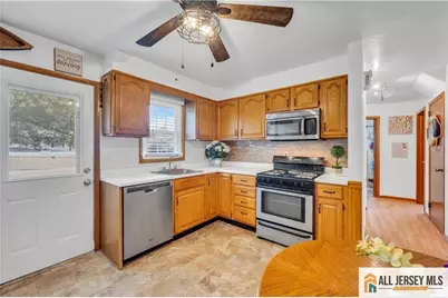 1 Yuro Drive, Edison, NJ 08837 - Photo 8