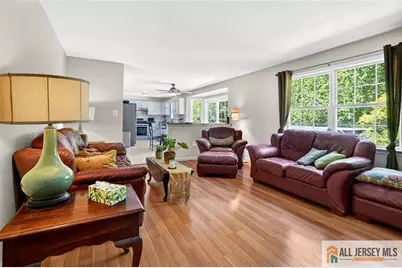 28 Glynn Court, , NJ 08859 - Photo 20