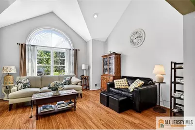 28 Glynn Court, , NJ 08859 - Photo 10