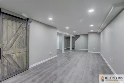 21 Monroe Avenue, Carteret, NJ 07008 - Photo 22