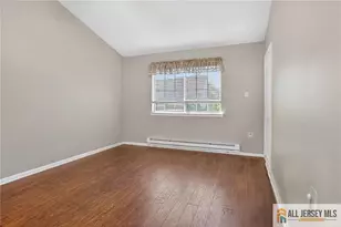 637 Madison Dr, Monroe Township, NJ 08831 - Photo 18