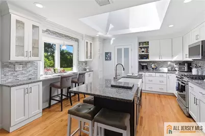 708 Sunbrite Lane, Piscataway Township, NJ 08854 - Photo 10