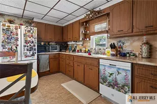 7 W James Pl, Iselin, NJ 08830 - Photo 2