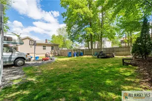 260 Greenwood Dr, Old Bridge Township, NJ 07735 - Photo 4