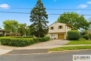 2 Moryan Rd, Edison, NJ 08817 - Photo 2
