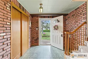 2 Moryan Rd, Edison, NJ 08817 - Photo 12