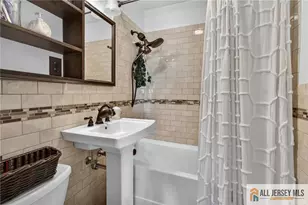 177 Midfield Rd, Colonia, NJ 07067 - Photo 10