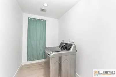 208 Catherine Street, South Amboy, NJ 08879 - Photo 22