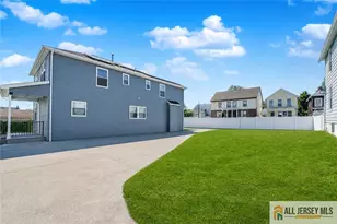 208 Catherine St, South Amboy, NJ 08879 - Photo 4