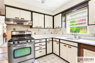 40 Grove St, Piscataway Township, NJ 08854 - Photo 14