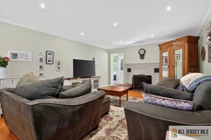 14 Taylor Dr, New Brunswick, NJ 08901 - Photo 8