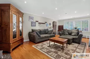 14 Taylor Dr, New Brunswick, NJ 08901 - Photo 10