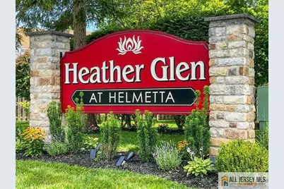 612 Chester Court, Helmetta, NJ 08828 - Photo 2