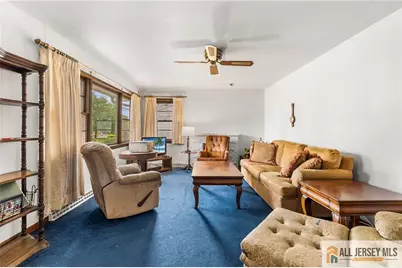 713 Lincoln Drive, Perth Amboy, NJ 08861 - Photo 4