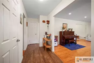 15 Kings Rd, East Brunswick Township, NJ 08816 - Photo 4