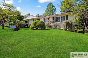 15 Kings Rd, East Brunswick Township, NJ 08816 - Photo 2