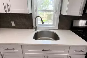 9 Bright St, South River, NJ 08882 - Photo 6