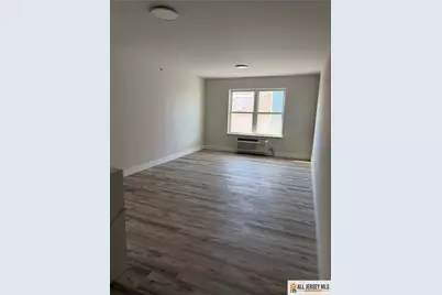 251 Livingston Avenue #305, New Brunswick, NJ 08901 - Photo 4