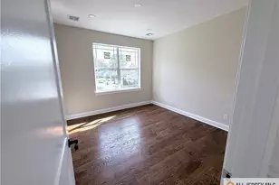 28 S McKinley Ave, Iselin, NJ 08830 - Photo 18