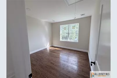 28 S McKinley Avenue, Iselin, NJ 08830 - Photo 20