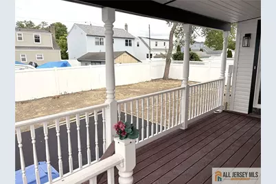 28 S McKinley Avenue, Iselin, NJ 08830 - Photo 4