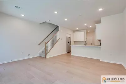 323 Sadie Circle, New Brunswick, NJ 08901 - Photo 6