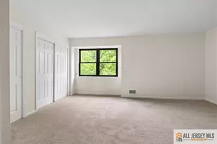 6001 N Oaks Blvd, North Brunswick Township, NJ 08902 - Photo 12