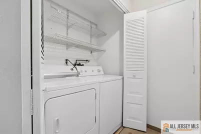 6001 N Oaks Boulevard, North Brunswick Township, NJ 08902 - Photo 20