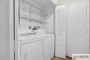 6001 N Oaks Blvd, North Brunswick Township, NJ 08902 - Photo 20