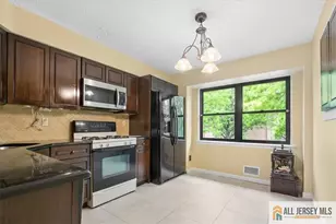 6001 N Oaks Blvd, North Brunswick Township, NJ 08902 - Photo 8