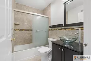 6001 N Oaks Blvd, North Brunswick Township, NJ 08902 - Photo 18