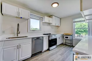 37 E Somerset St, Raritan, NJ 08869 - Photo 6