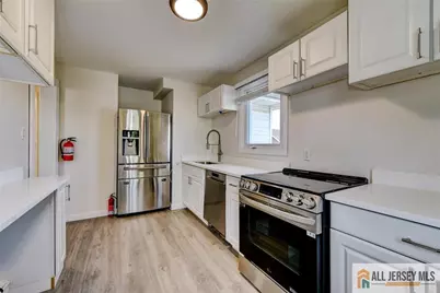 37 East Somerset Street #2, Raritan, NJ 08869 - Photo 1