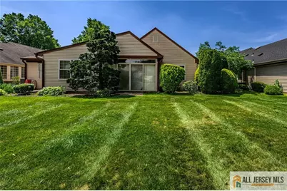 4 Martin Van Buren Drive #B, Monroe Township, NJ 08831 - Photo 18