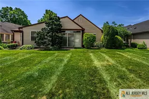 4 Martin Van Buren Dr, Monroe Township, NJ 08831 - Photo 18