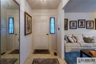 4 Martin Van Buren Dr, Monroe Township, NJ 08831 - Photo 4