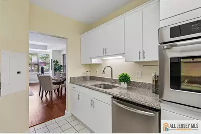2000 Windrows Drive #2019, Plainsboro Township, NJ 08540 - Photo 10