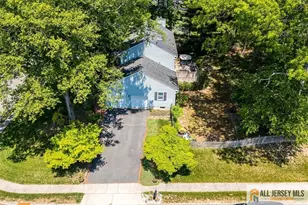 22 Woodgate Dr, South Brunswick Township, NJ 08852 - Photo 18
