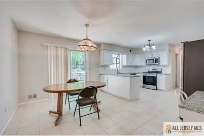 22 Woodgate Drive, South Brunswick Township, NJ 08852 - Photo 4