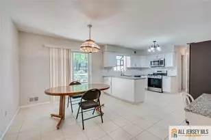 22 Woodgate Dr, South Brunswick Township, NJ 08852 - Photo 4