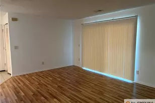 2513 Lighthouse Ln, Sayreville, NJ 08859 - Photo 2