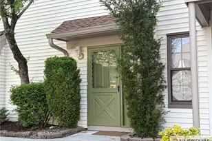2513 Lighthouse Ln, Sayreville, NJ 08859 - Photo 2